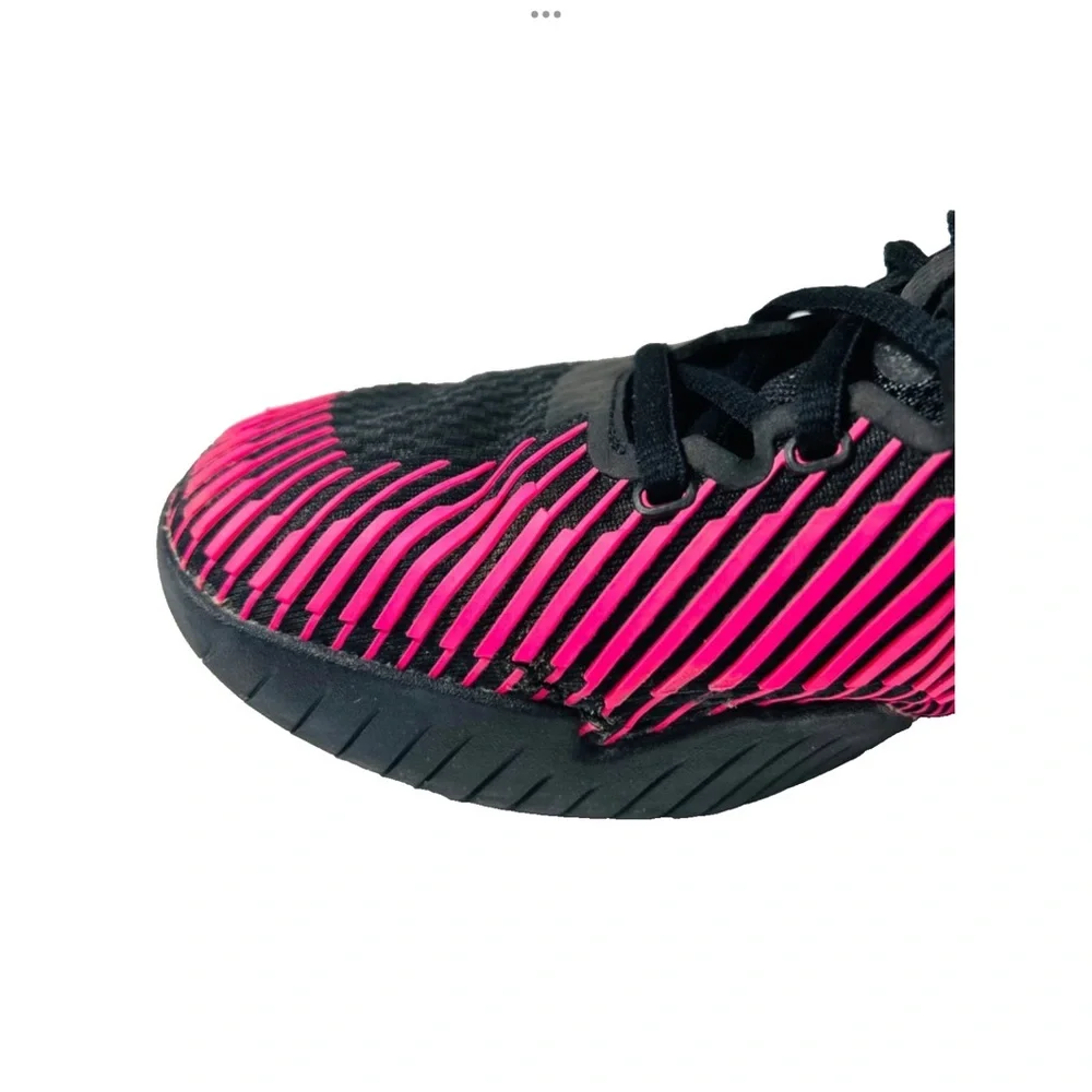 Nike Women’s Black Pink Gradient Training Sneakers